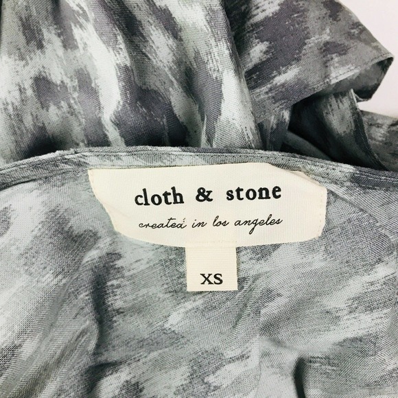 Cloth & Stone Women's XS Jumpsuit Gray Ikat Spotted Belted Surplice NWOT BG27 - Picture 3 of 6